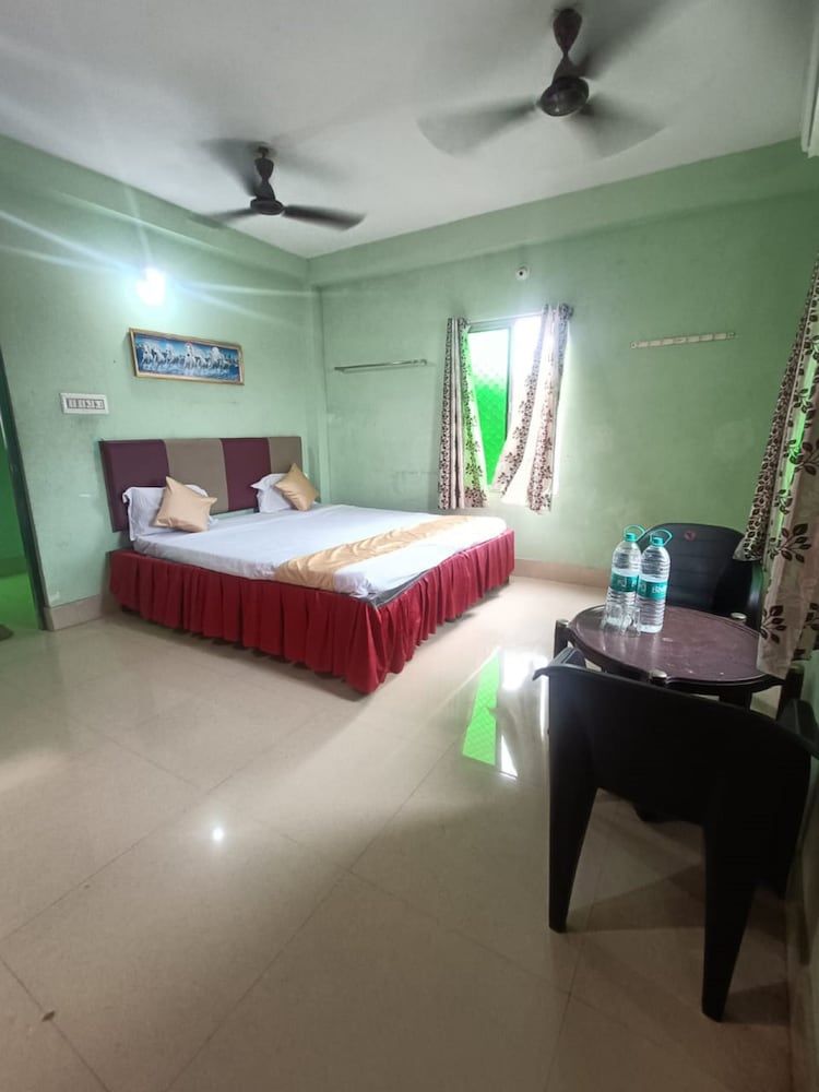 Deluxe Double Room, City View