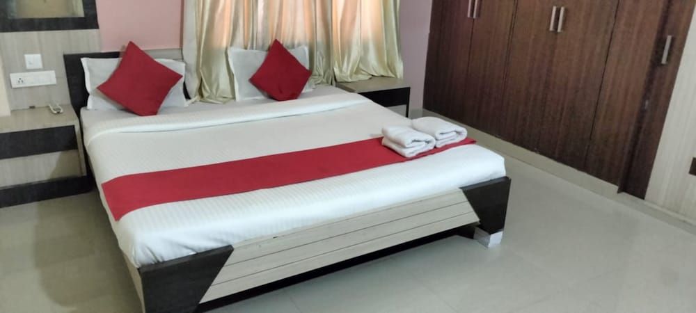 Superior Double Room, City View