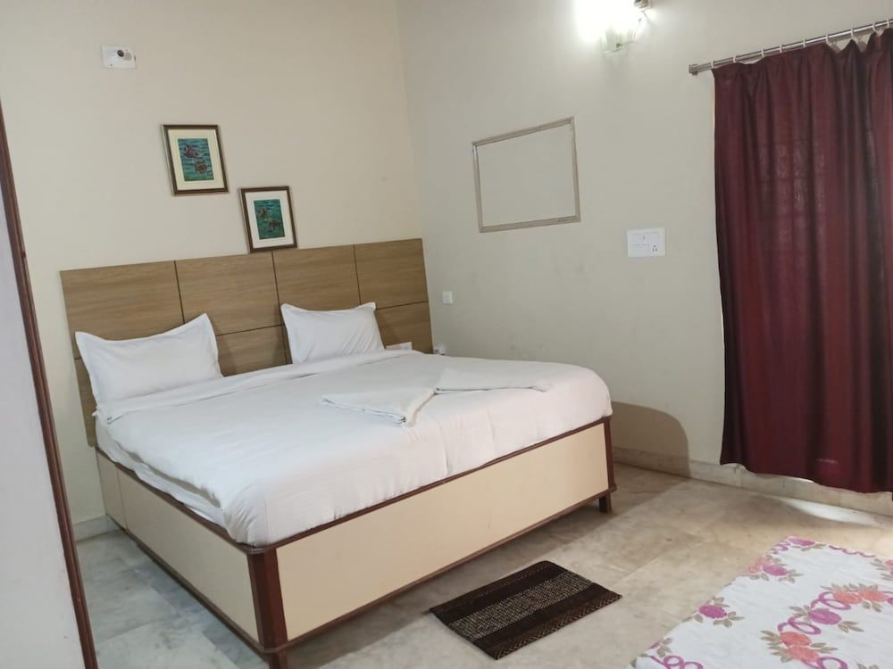 Goroomgo Chandan Resort Puri Executive Double Room, City View