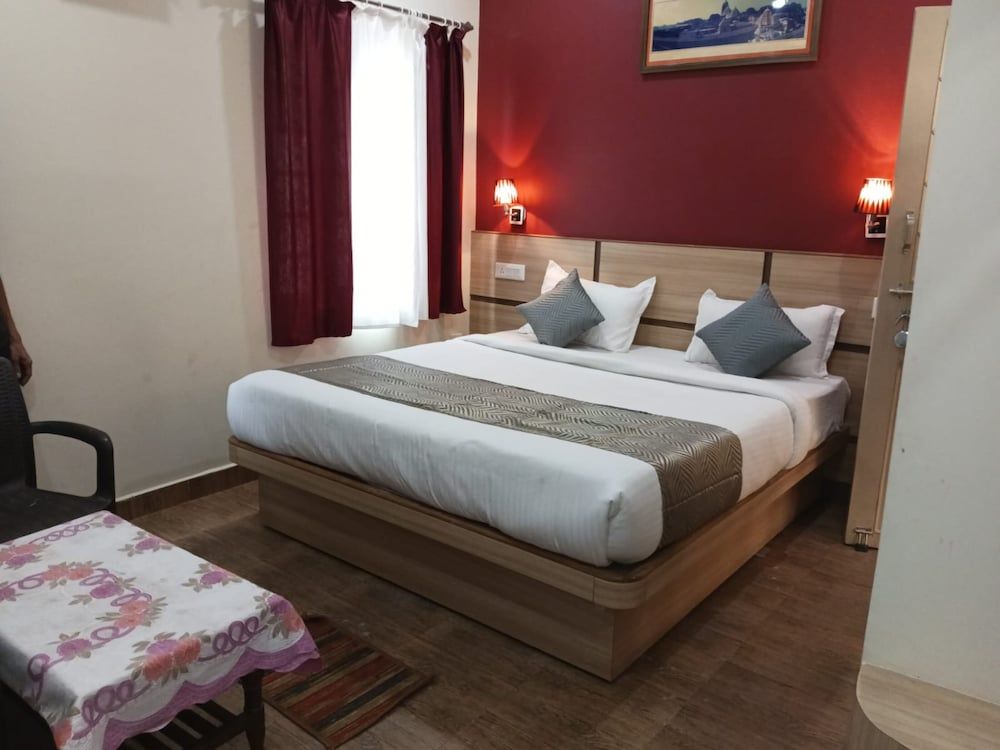 Goroomgo Chandan Resort Puri Executive Double Room, City View 3