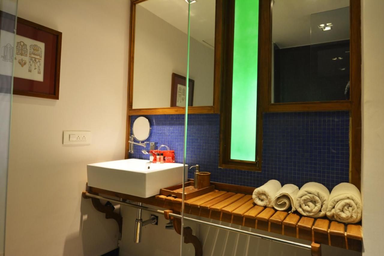 The Sky Imperial Aarivaa Luxury Stays Imperial Deluxe Room 6