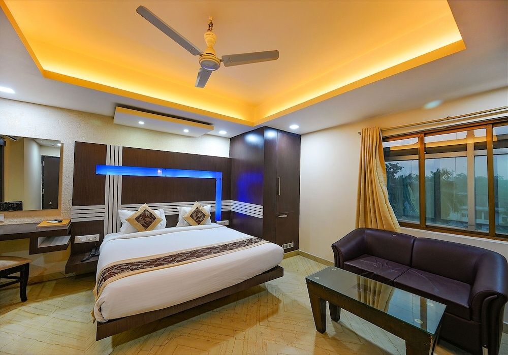 undefined FabHotel Accord 6