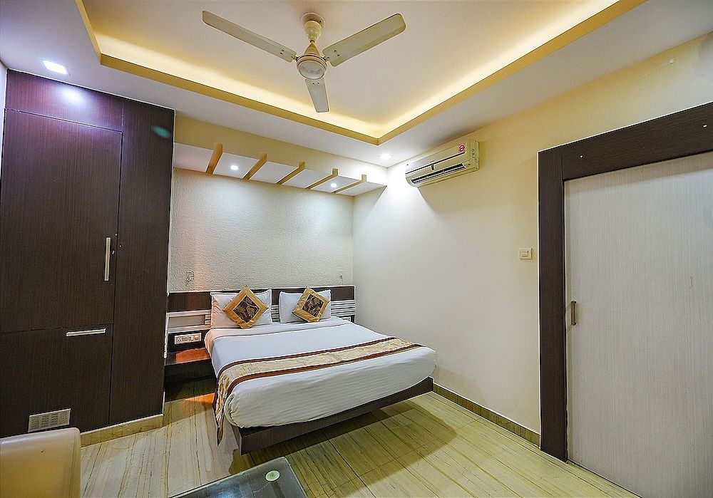 undefined FabHotel Accord 8