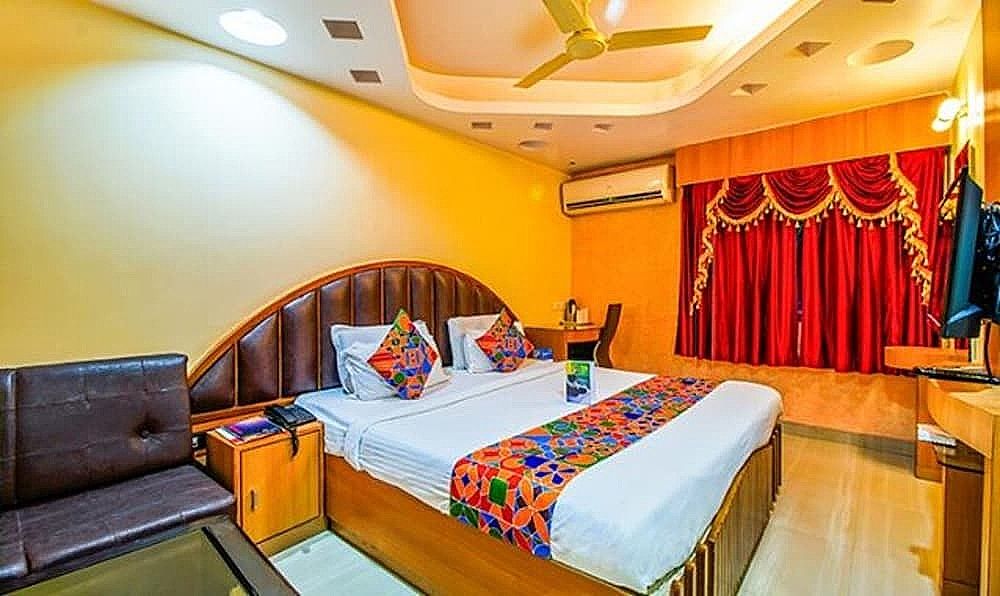 Fabhotel Palash Residency Deluxe Room