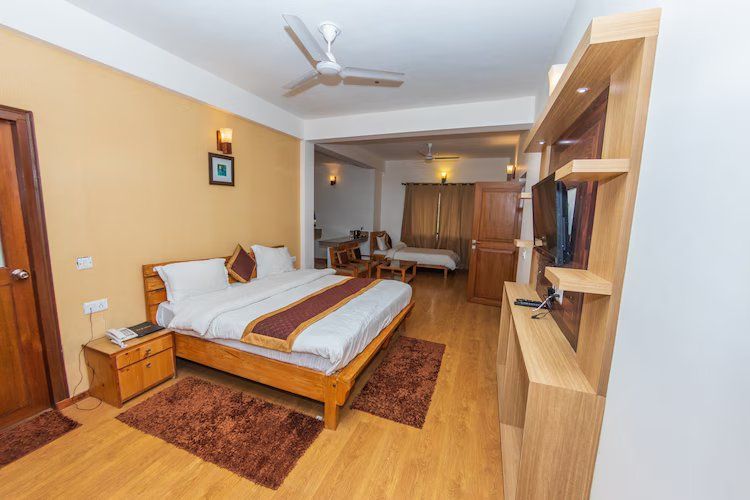 Hotel Pool Retreat  Deluxe room