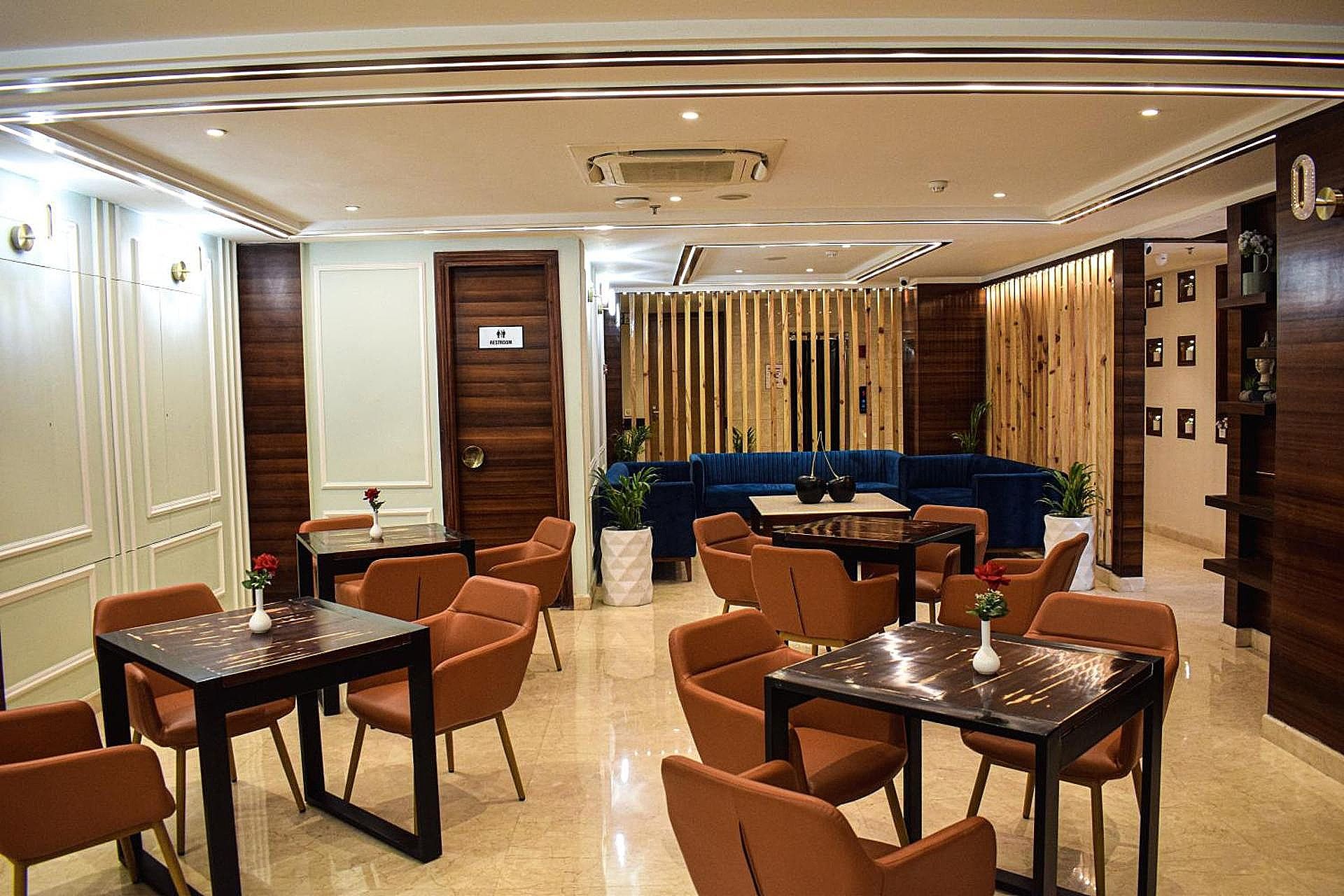 Food & Dining
