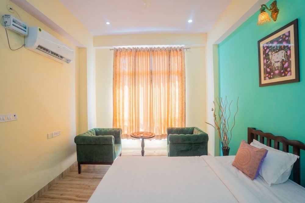 Gharial Bagh Resort Premium Room 3