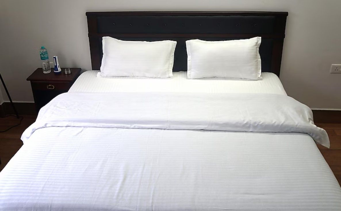 Deluxe Executive Twin Bed Room