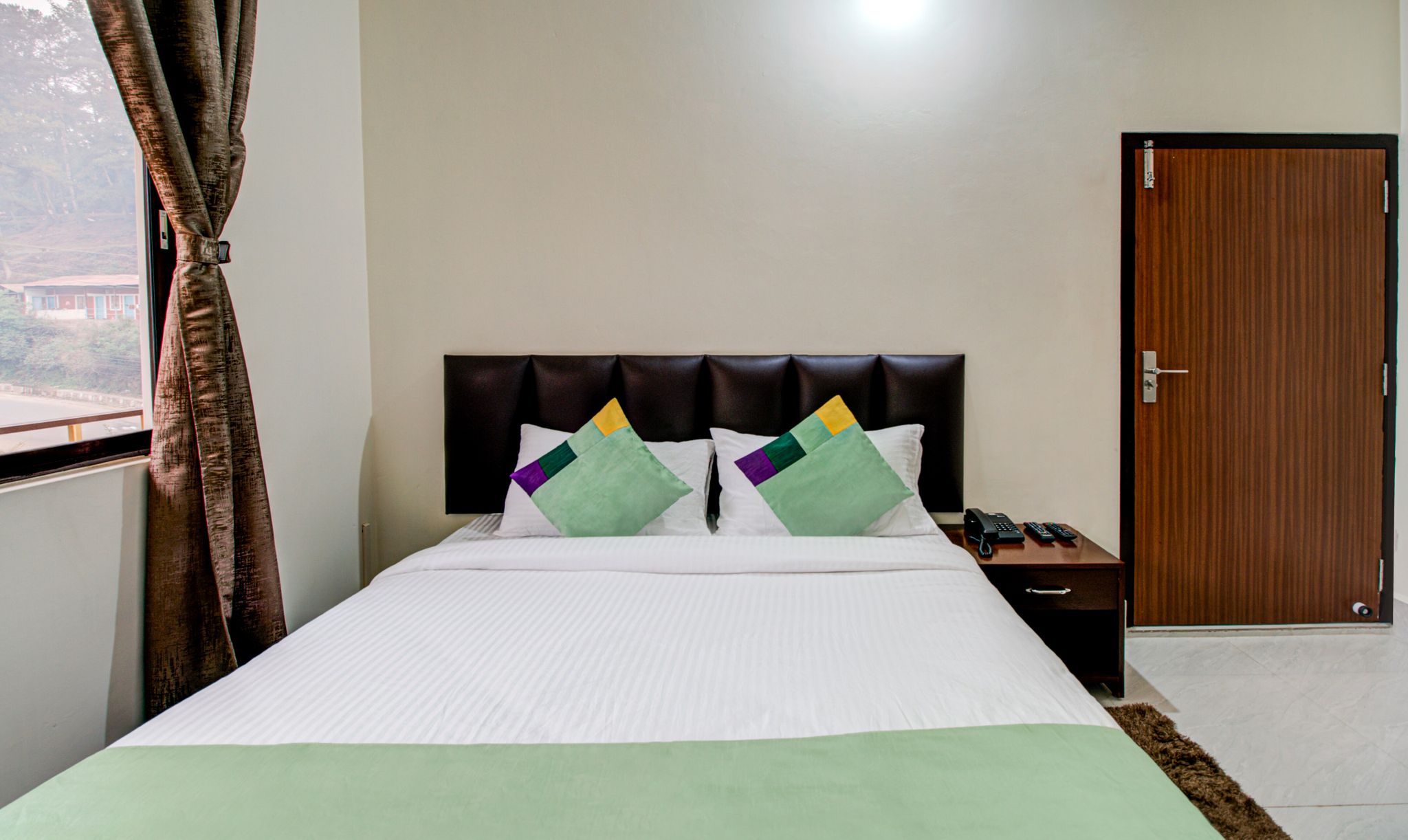 Treebo Staying Center Standard Double Room 2