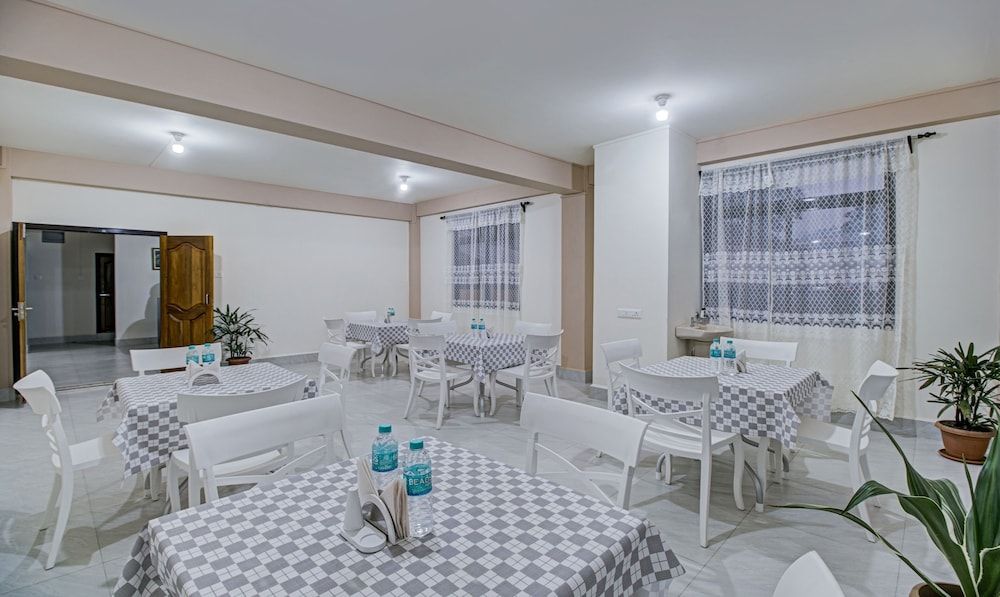 Food & Dining