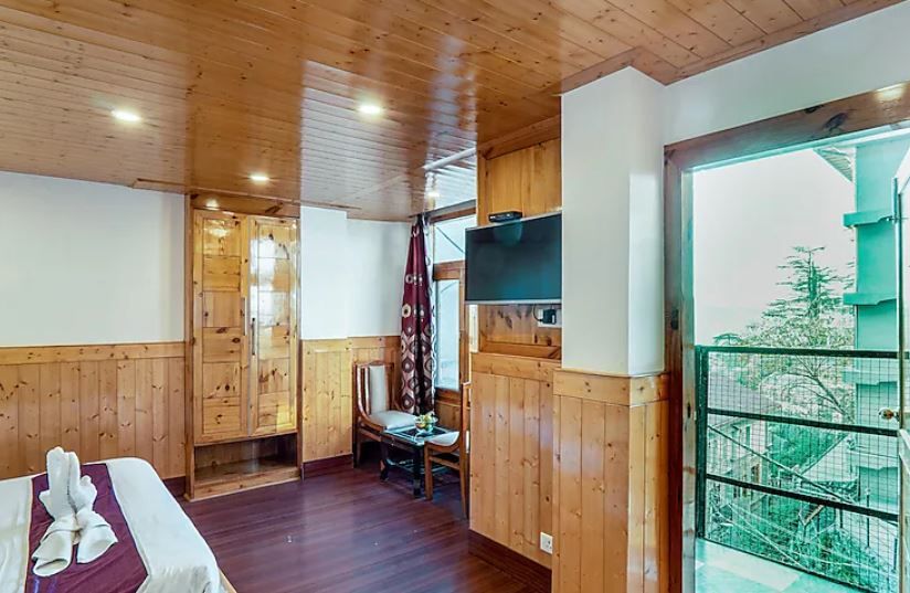 Premium valley view with balcony