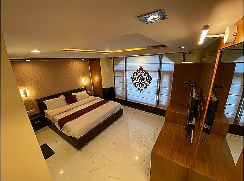 Hotel Windsor Deluxe Room 2