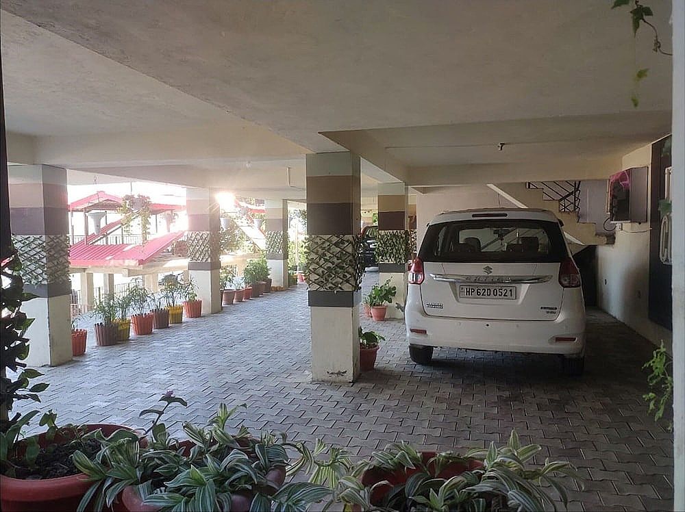 undefined Goroomgo Hill Top Courtyard Shimla 9