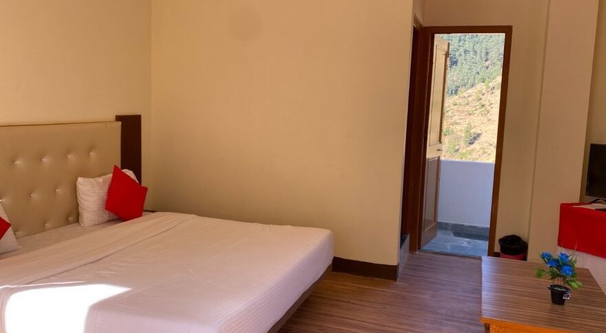 Hassan Valley Retreat by Saavi Hotels Executive Room 2