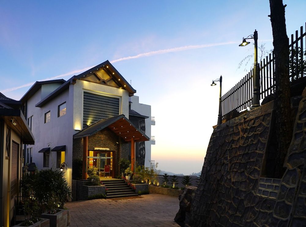 undefined WelcomHeritage Parv Vilas Resort & Spa, Kasauli Hills 2