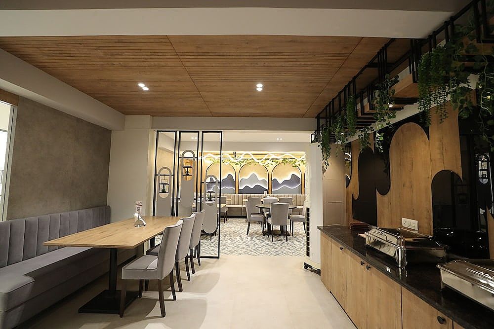 undefined Hotel Privya Rooms and banquet Surat 10