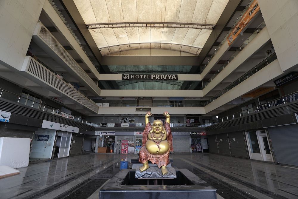 undefined Hotel Privya Rooms and banquet Surat 3