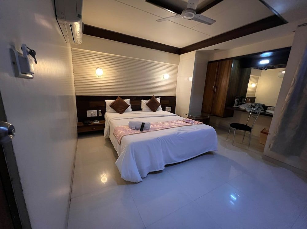 undefined Hotel Comfort 3