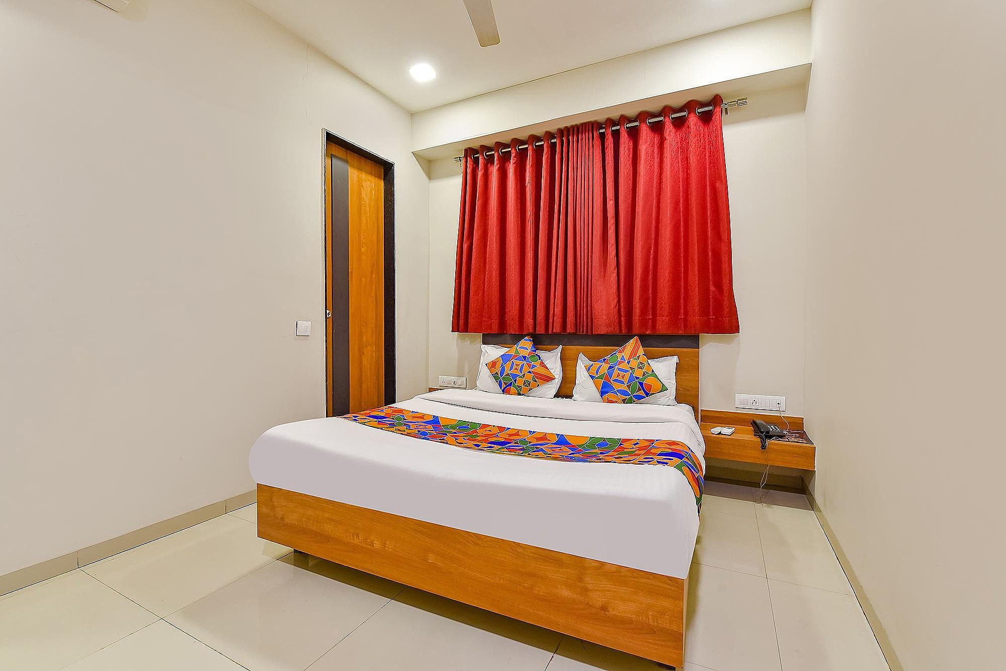 undefined FabHotel Happinex - Inside Atlanta business Hub 10