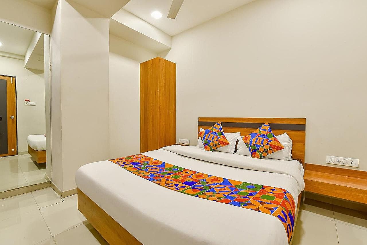 undefined FabHotel Happinex - Inside Atlanta business Hub 5