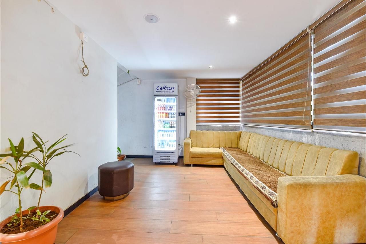 undefined FabHotel Udhna Inn 2