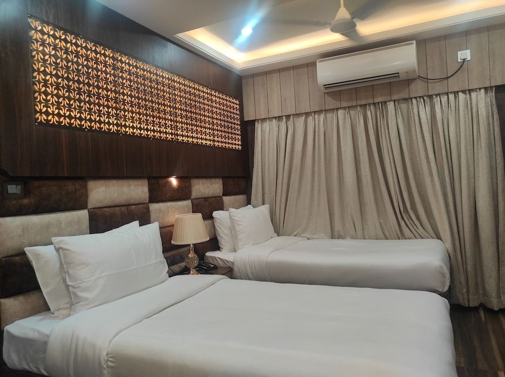 Hotel Aavas Inn Standard Double or Twin Room 8