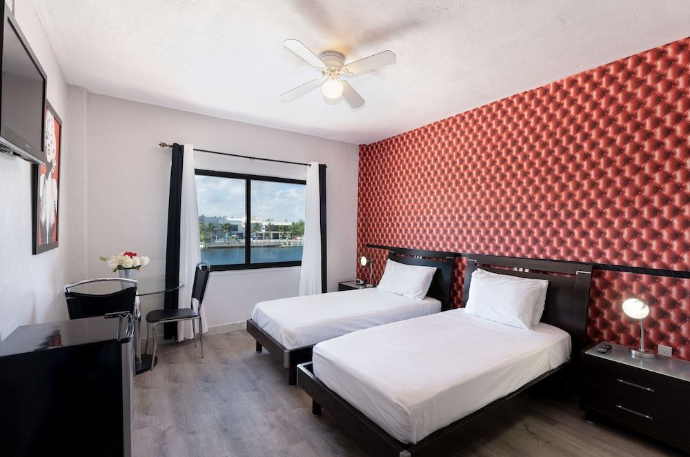 undefined Notebook Miami Beach 10