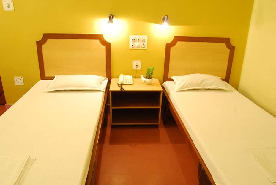 Deluxe Room (Non AC)