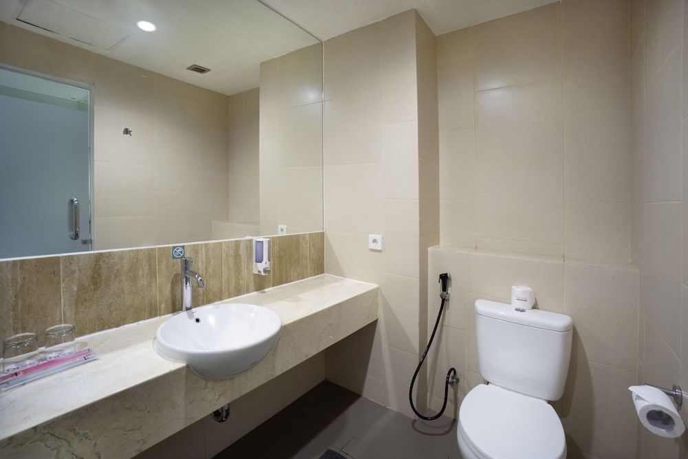 favehotel Pluit Junction Standard Room 4