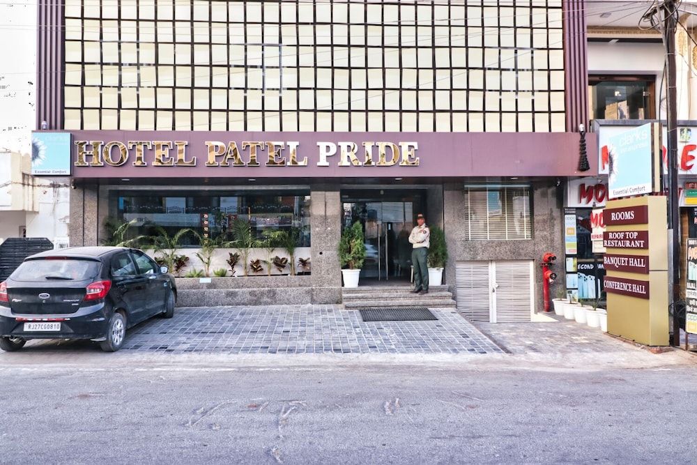 undefined Clarks Inn Express Udaipur 8