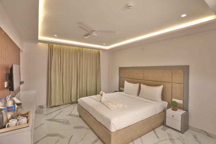 Swarnagarh Nature Retreat and Spa Villa with Mountain View 2