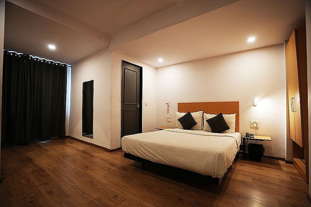 Hotel Townhouse Standard Room