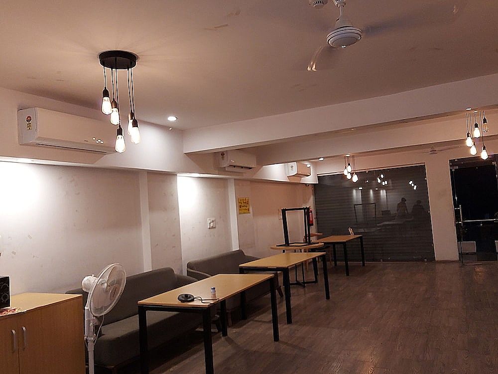 undefined Hotel Townhouse 4