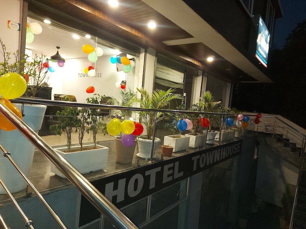 undefined Hotel Townhouse 6