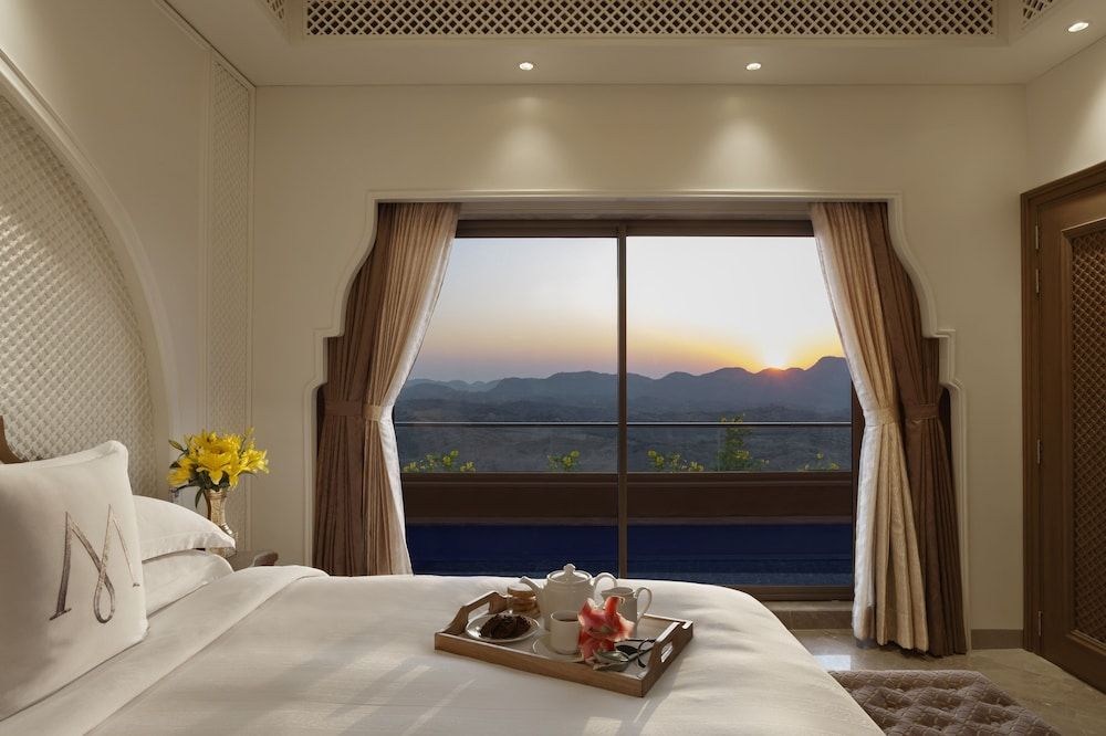 Deluxe Room, 1 Queen Bed (Valley View Villa)