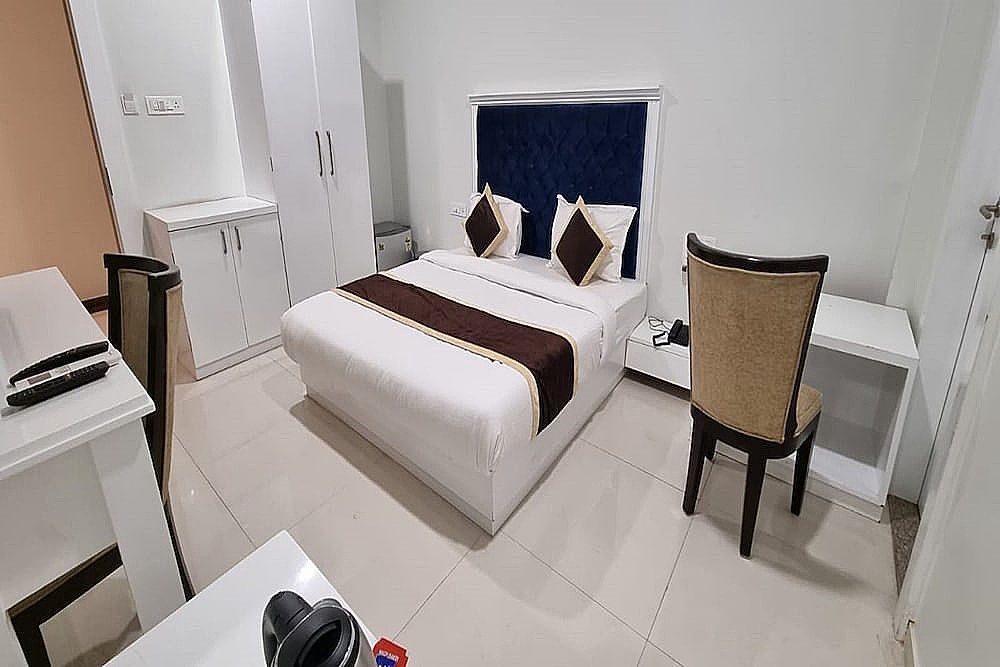 The Sky Comfort Babuji Jodhpur Palace Deluxe Room 2