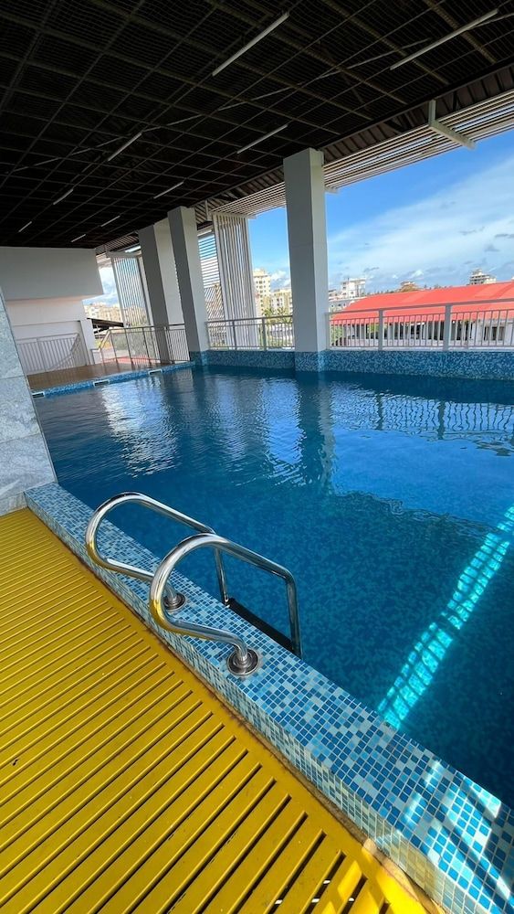 Rooftop pool