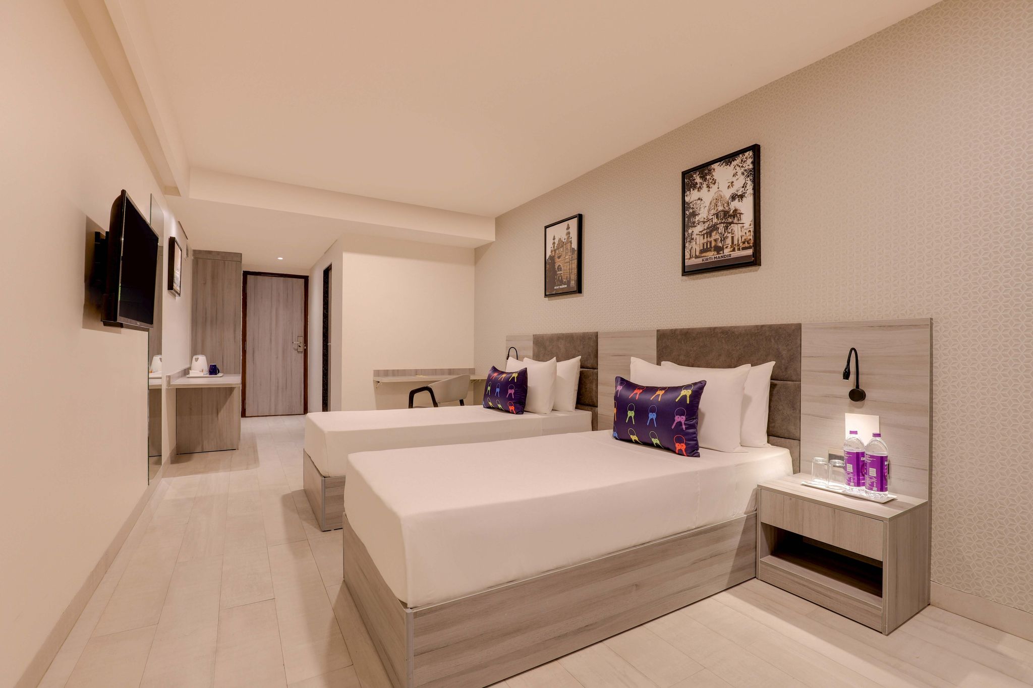 Keys Lite by Lemon Tree Hotels, Vadodara Superior Double Room