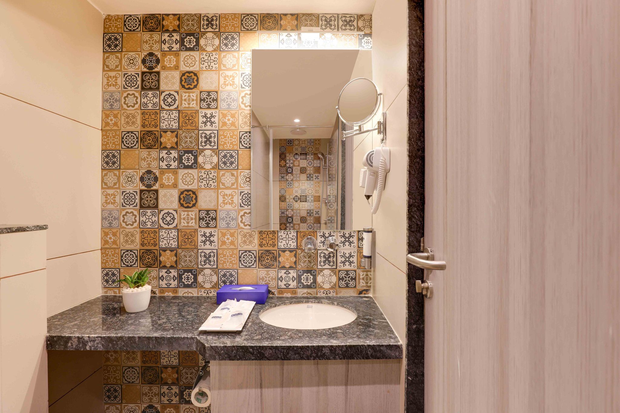 Keys Lite by Lemon Tree Hotels, Vadodara Superior Double Room 3