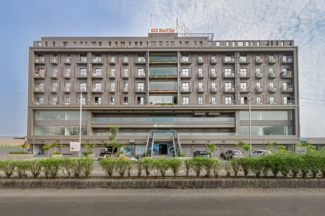 Hotel Monville - Bhayli Vadodara
