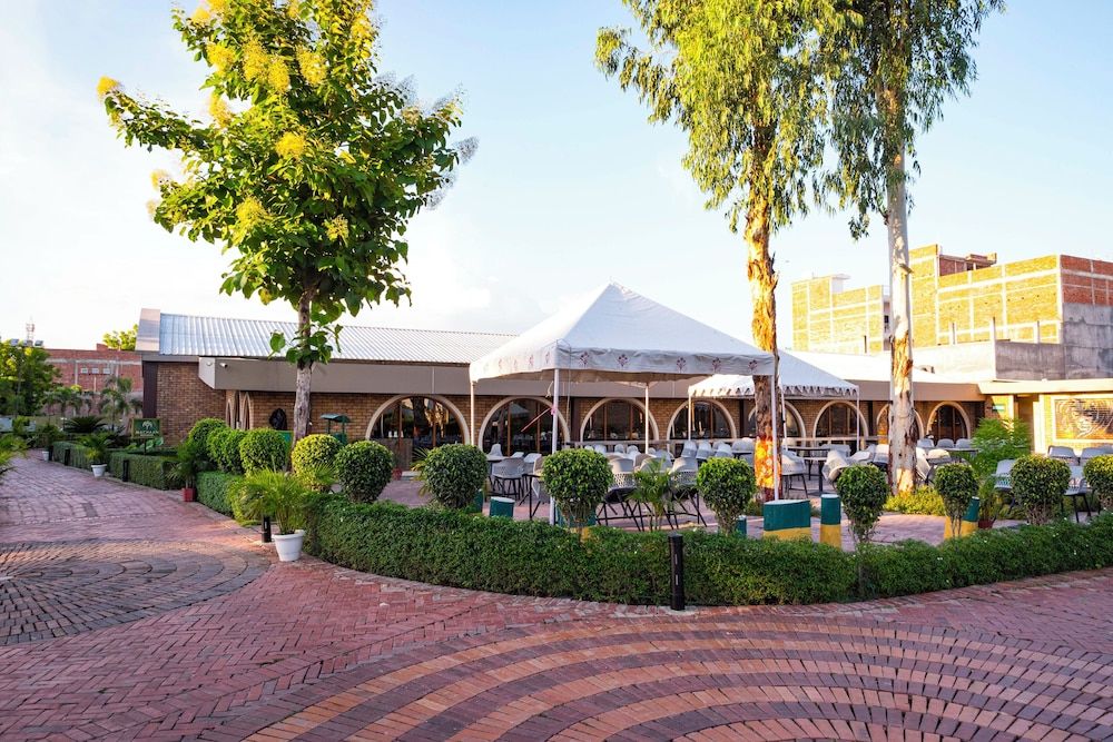 undefined Om Vilas Benares 10