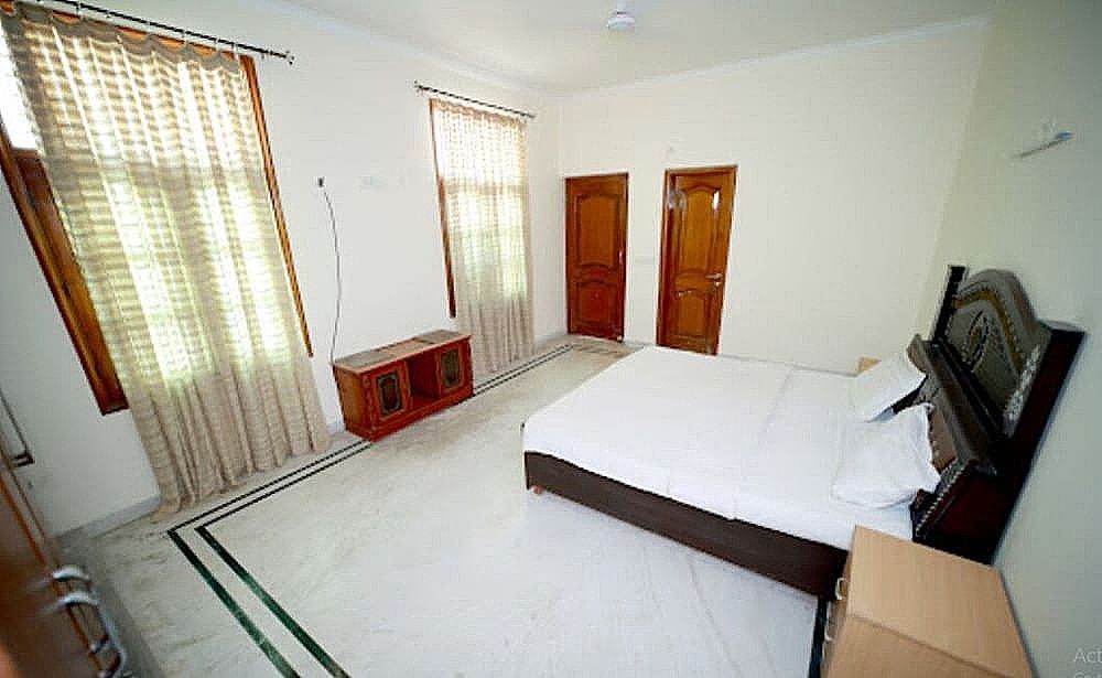 RITZ MANSION Superior Double Room 2