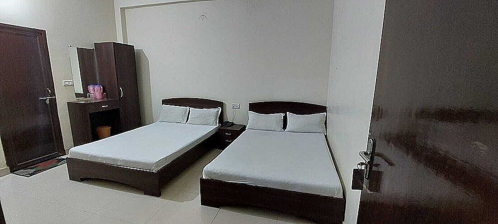 undefined Hotel Galaxy Inn 4