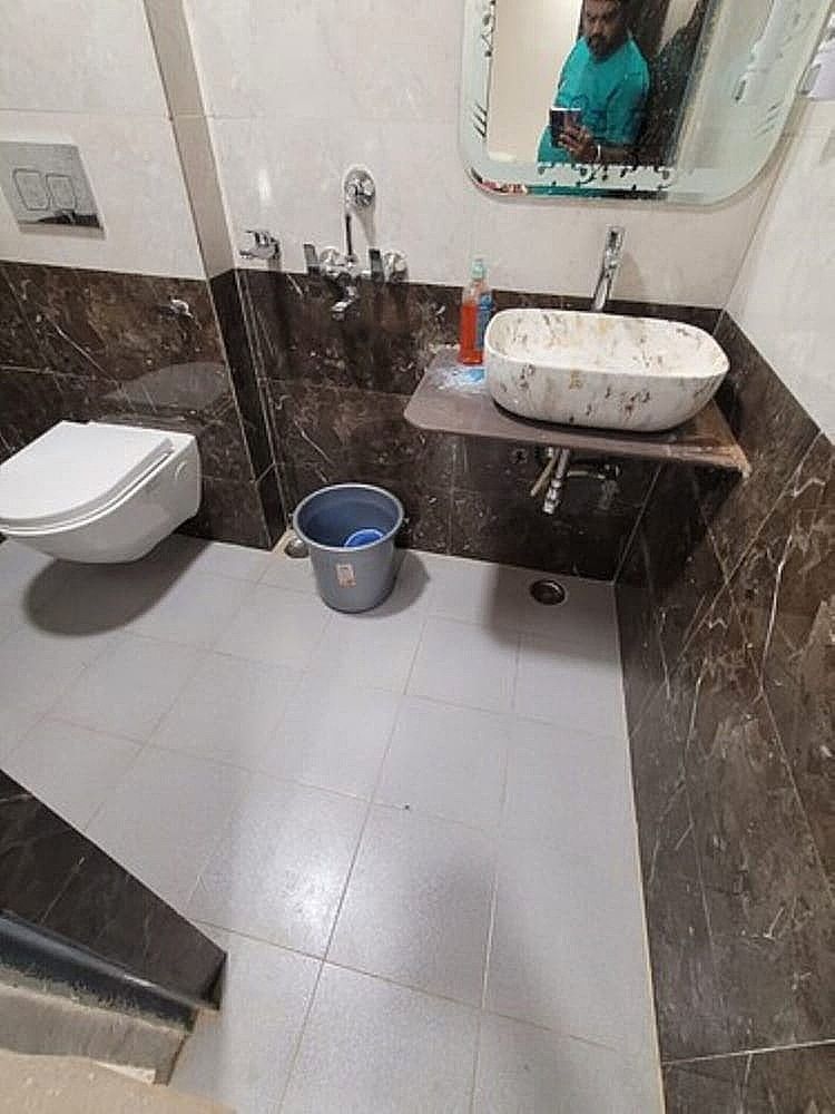 Goroomgo Kashi Paradise Varanasi Deluxe Double Room 3