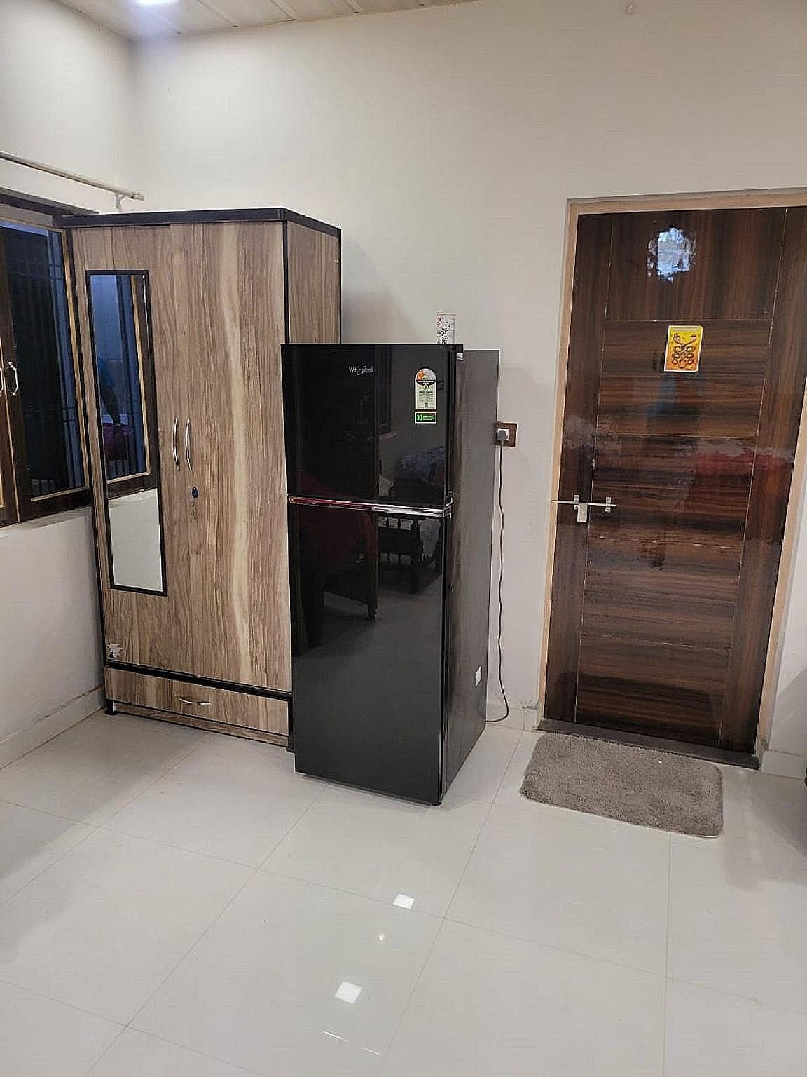 Goroomgo Kashi Paradise Varanasi Deluxe Double Room 6