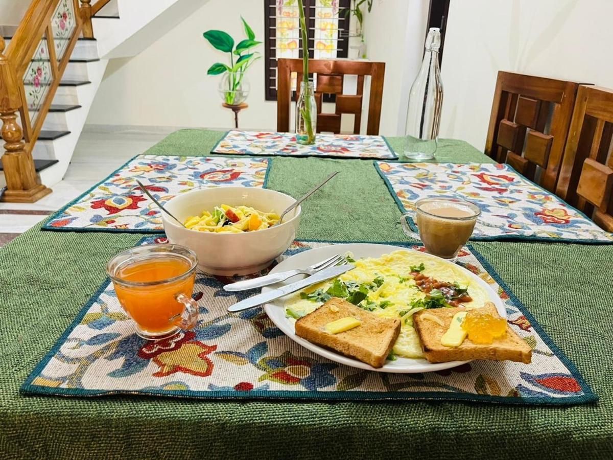 undefined Gypsy Walker 9