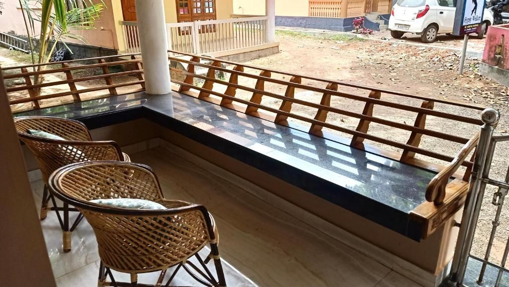 Gypsy Walker Double Room with Balcony 7