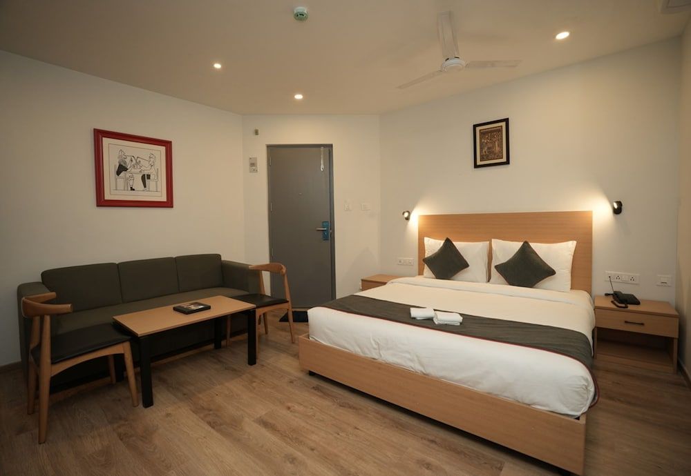 Grand Ganpat Deluxe Double Room 2