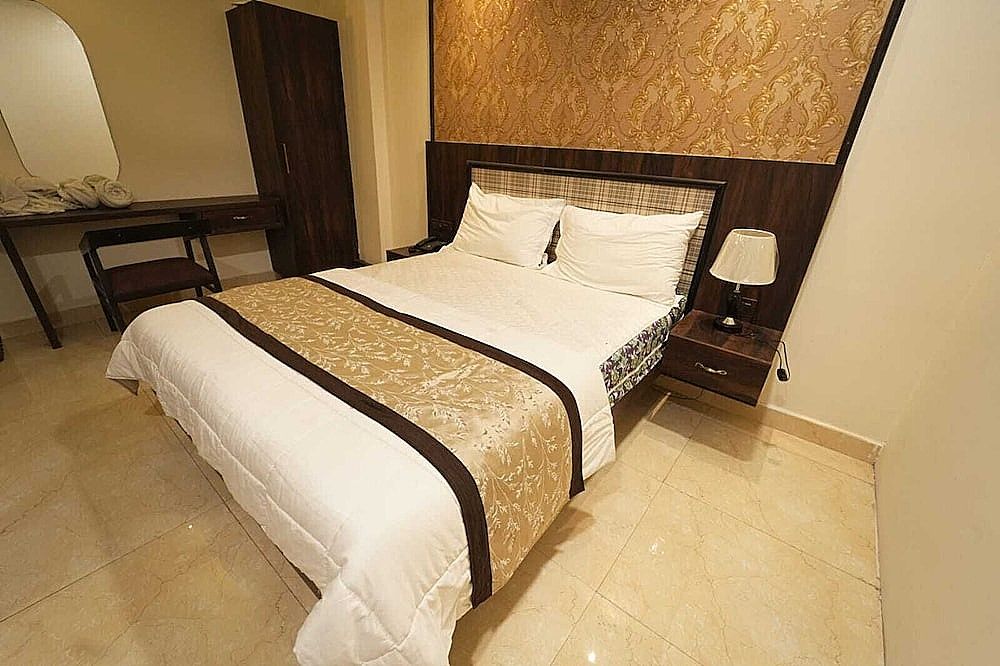 undefined One Town Prime Hotel 9