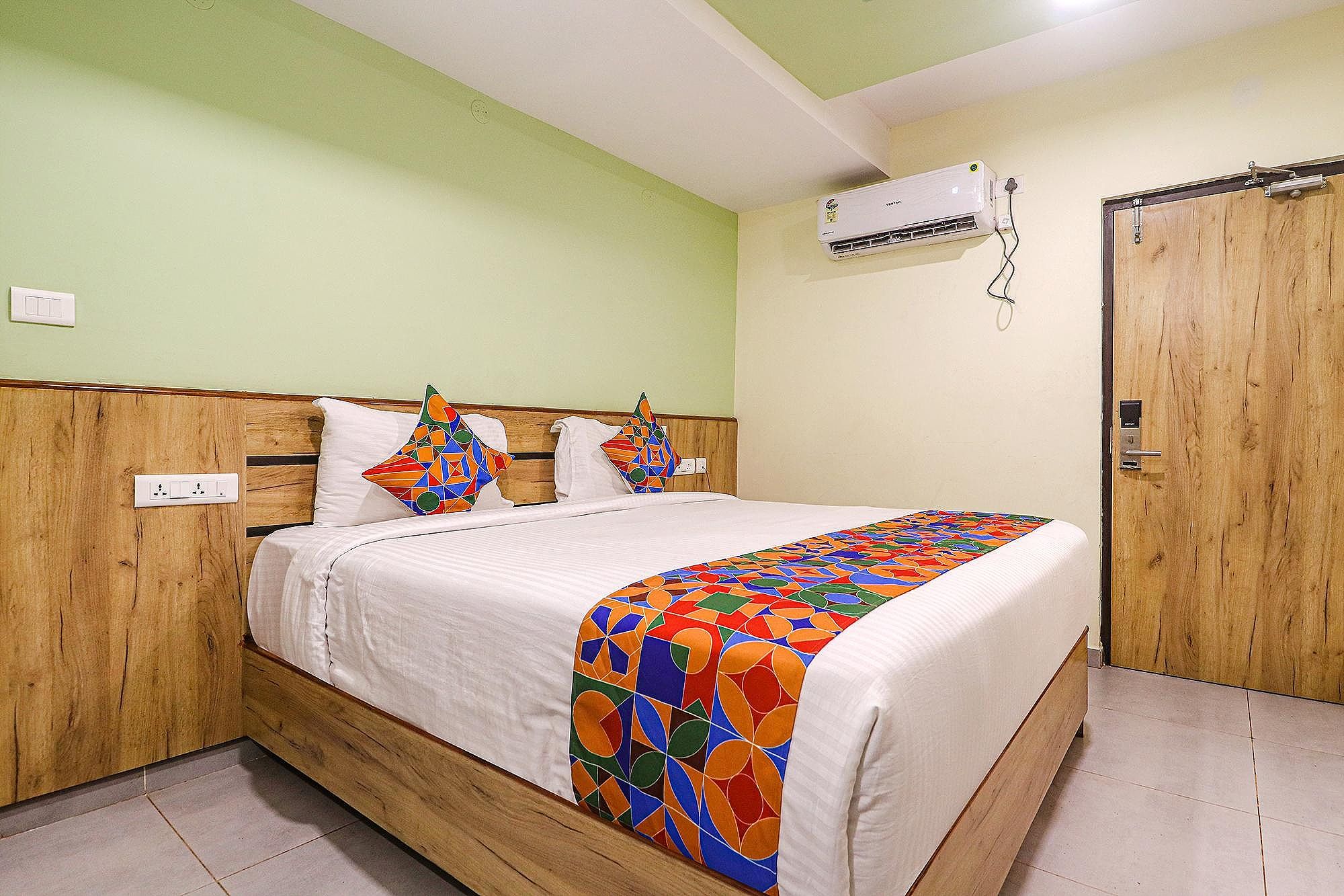 undefined FabHotel SVA 9